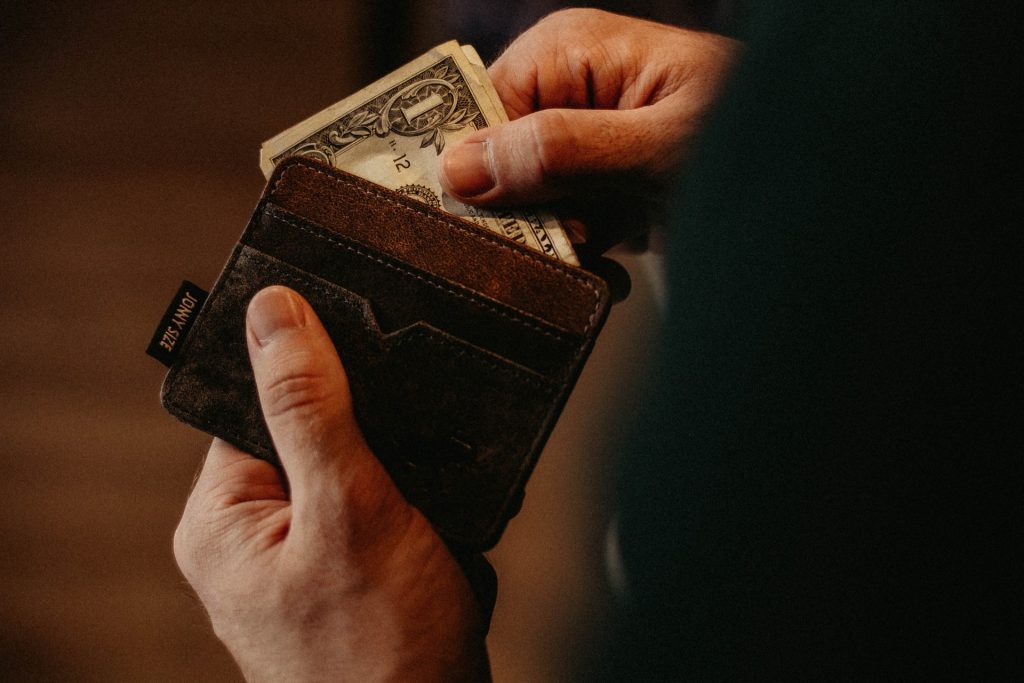 How to Financially Plan a Long Trip? Check Out!
